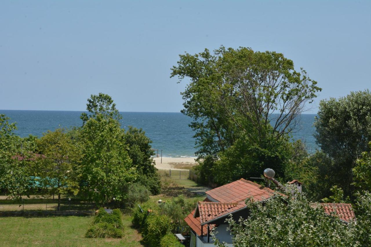 Denis Hotel&Bungalows Korinós Exterior foto